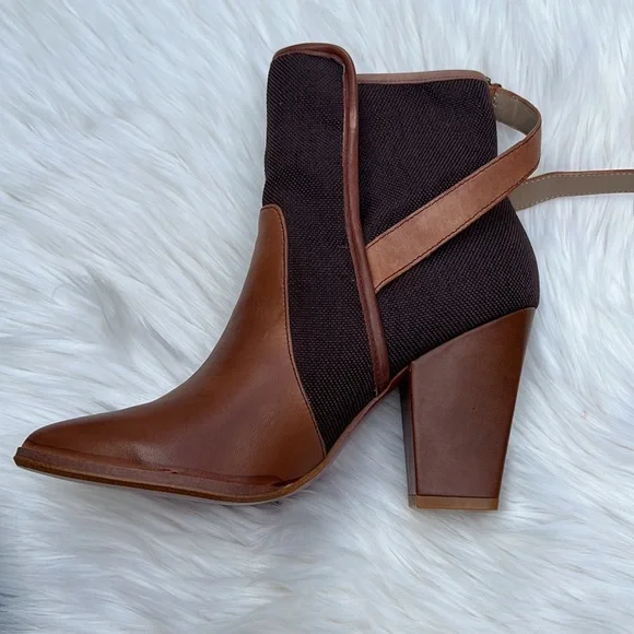 Paris Hilton leather bootie - Picture 6 of 10